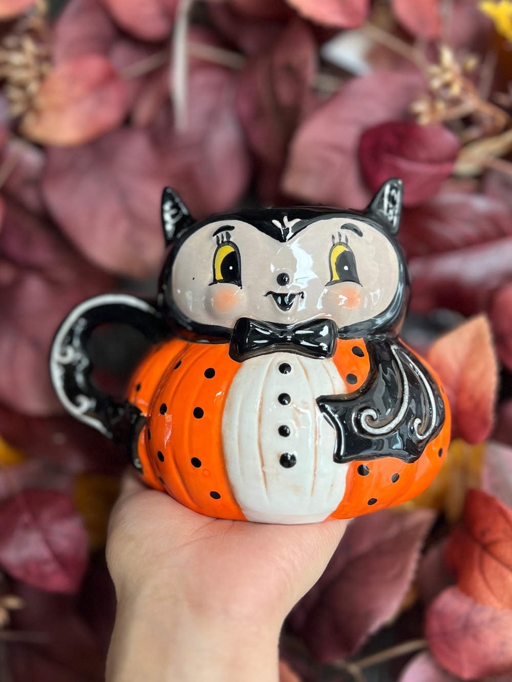 ✨NEW🦇Johanna Parker 2026 Bat Mug🧡